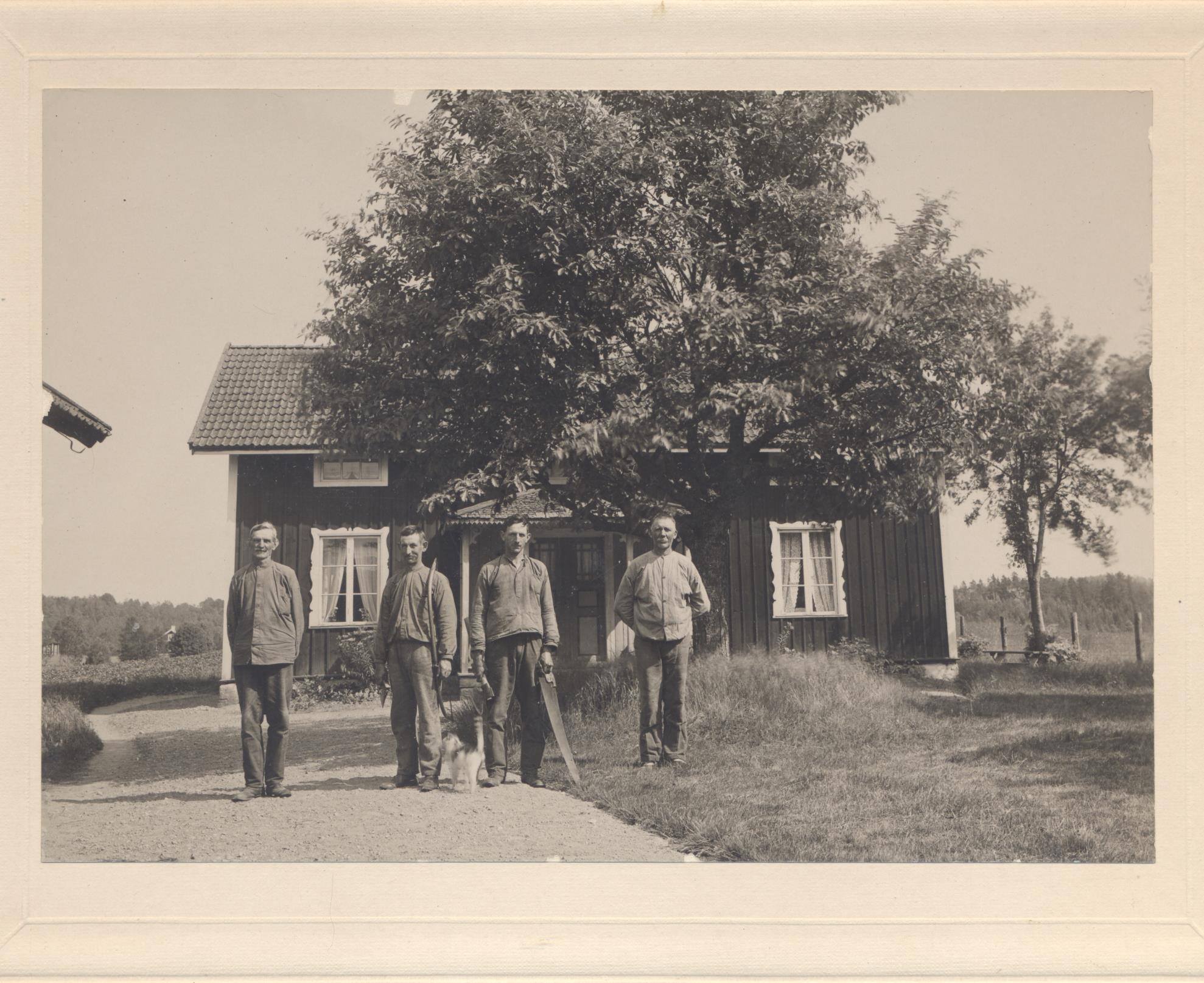 Fyra män utanför Bonn-Annas